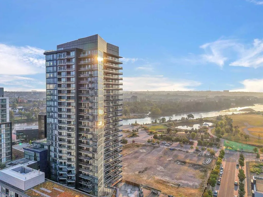 615 6 Avenue SE, #403
