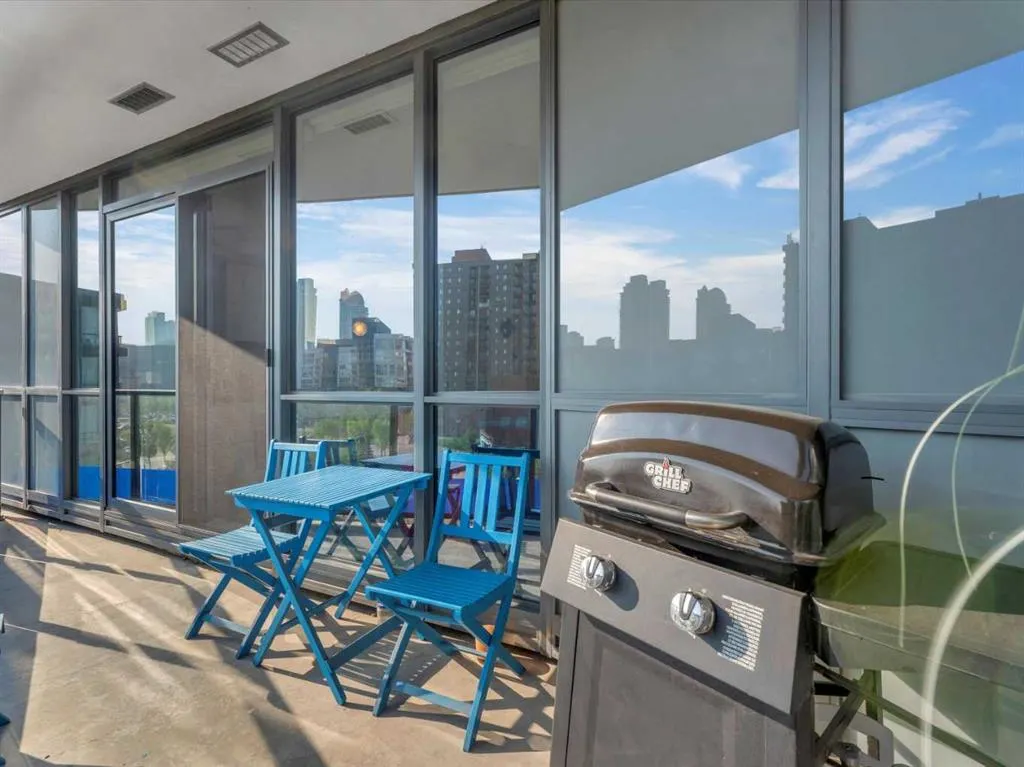615 6 Avenue SE, #403