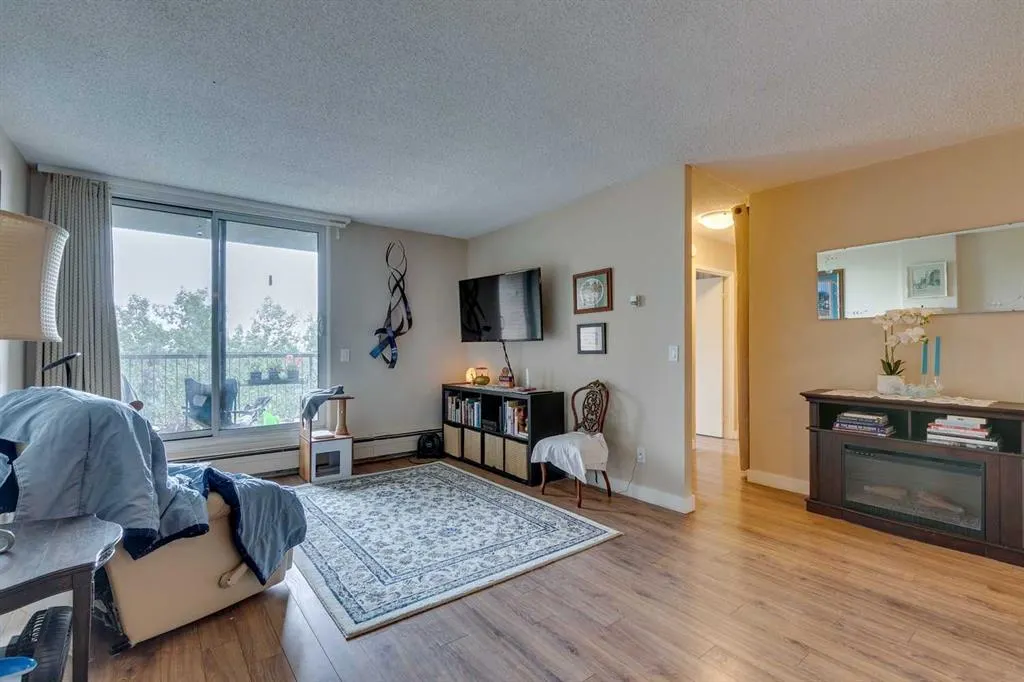 4944 Dalton Drive NW, #708