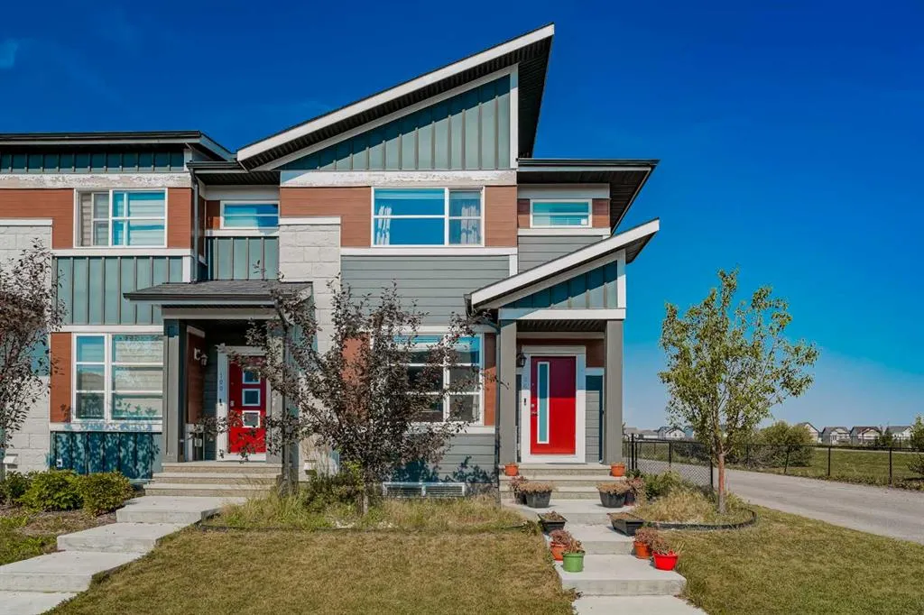 96 Skyview Parade NE