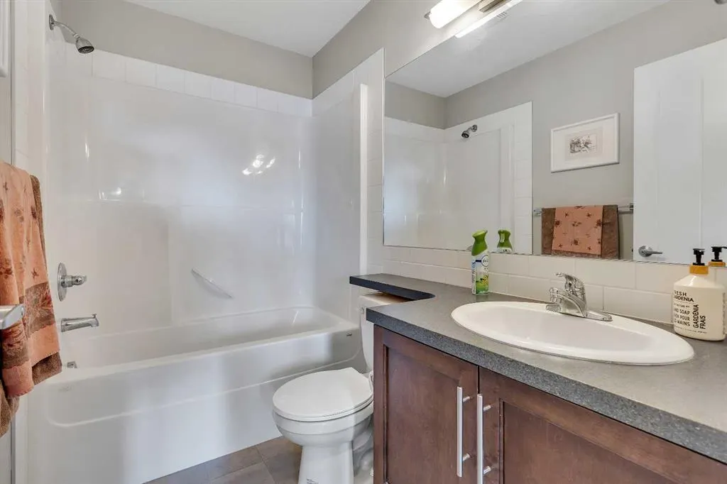 604 East Lake Boulevard NE, #2409