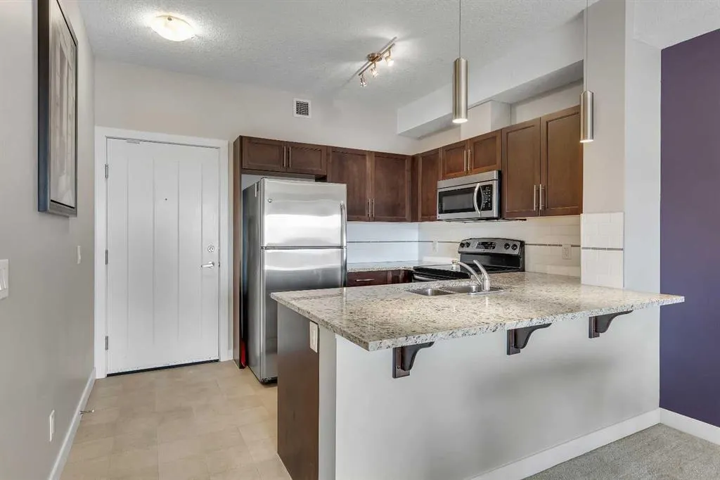 604 East Lake Boulevard NE, #2409