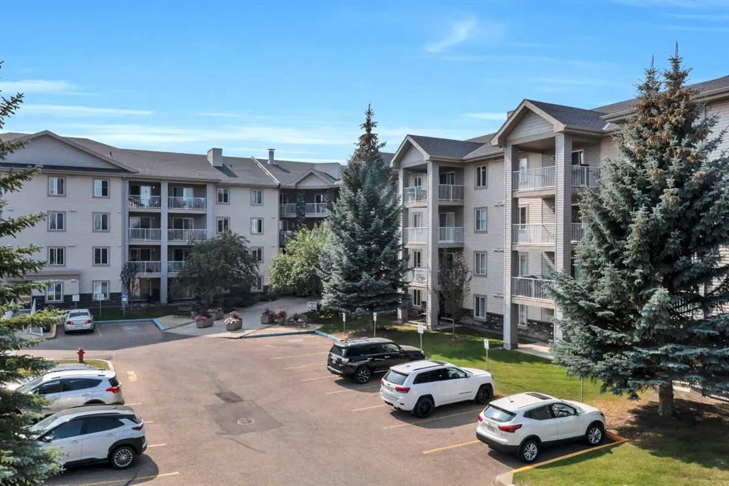 60 Lawford Avenue, #205