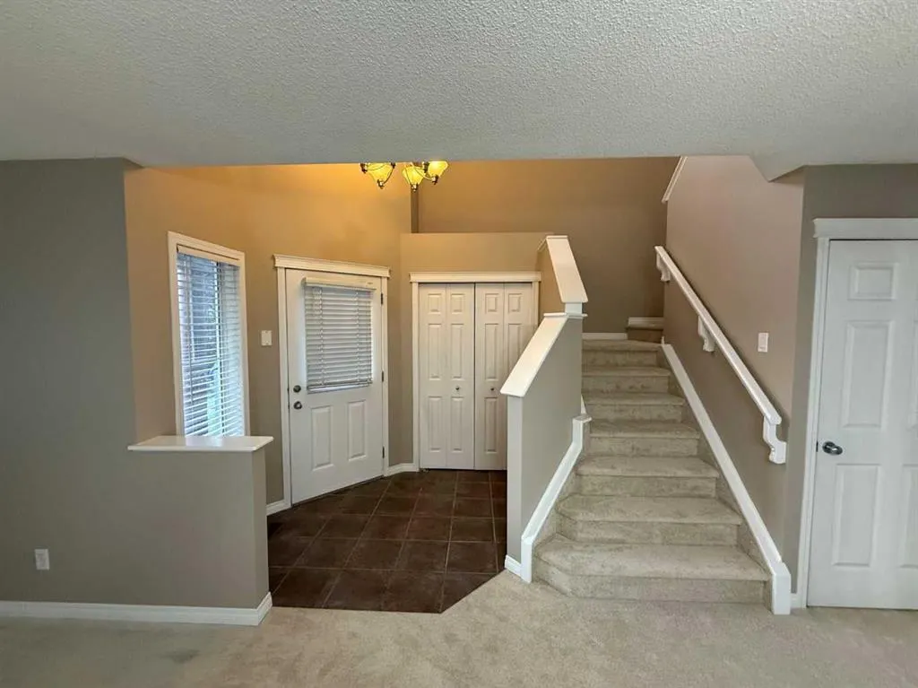 368 Silverado Drive SW