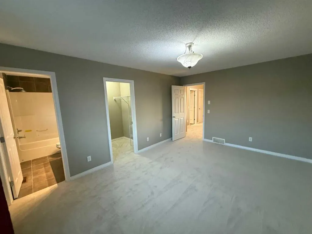368 Silverado Drive SW