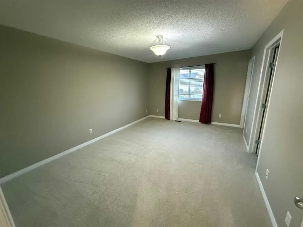 368 Silverado Drive SW