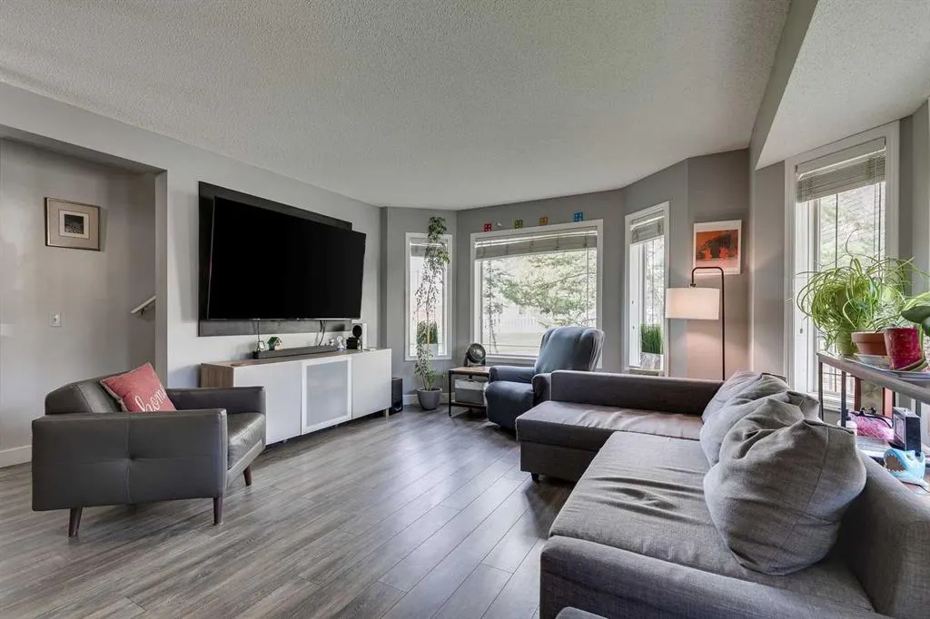 950 Arbour Lake Road NW, #110