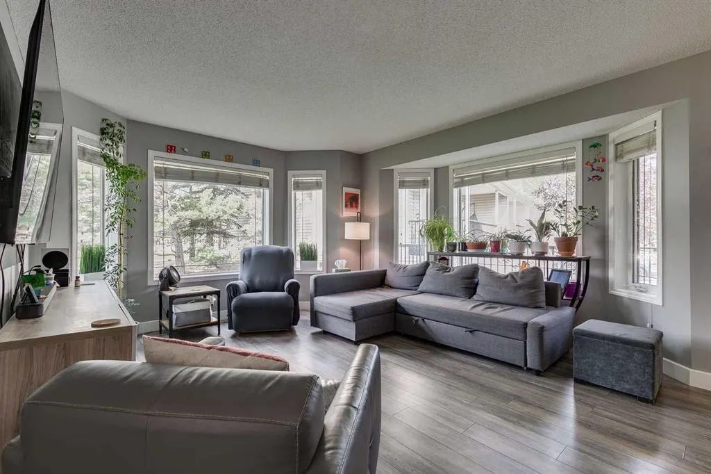 950 Arbour Lake Road NW, #110