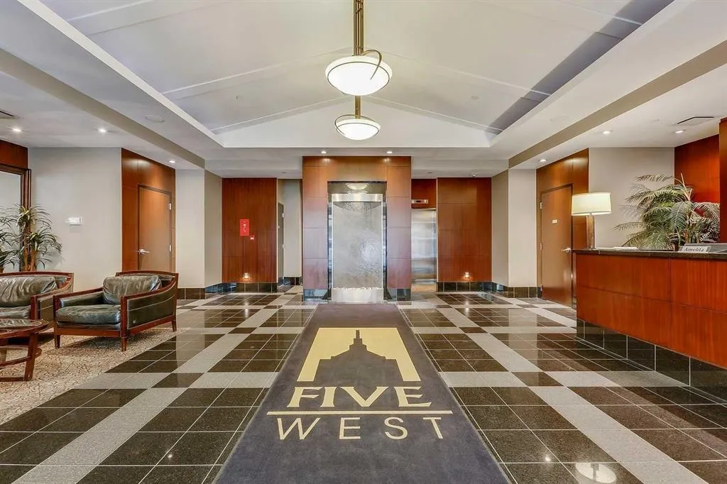 910 5 Avenue SW, #1104