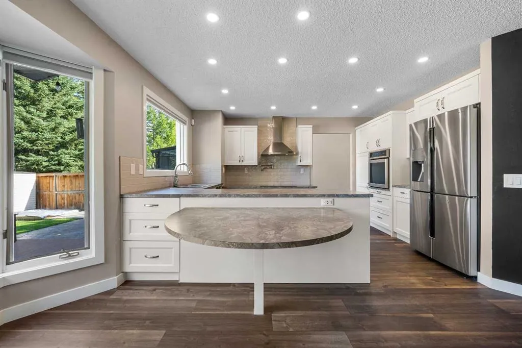 14 Douglasbank Drive SE