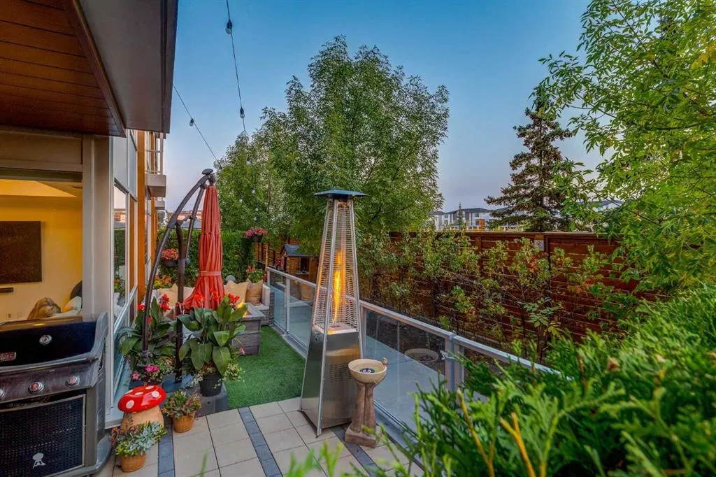 8445 Broadcast Avenue SW, #110