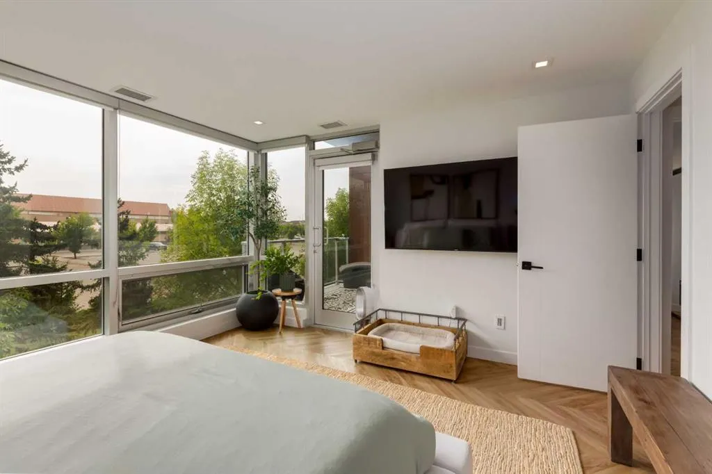 8445 Broadcast Avenue SW, #110