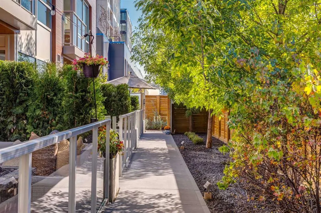 8445 Broadcast Avenue SW, #110
