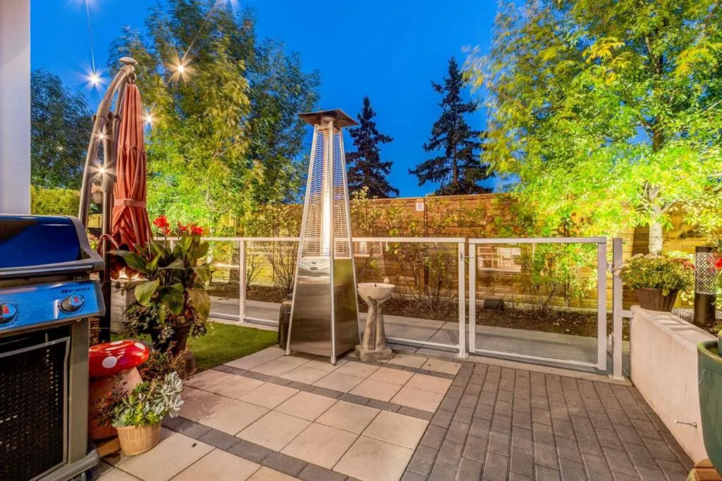 8445 Broadcast Avenue SW, #110