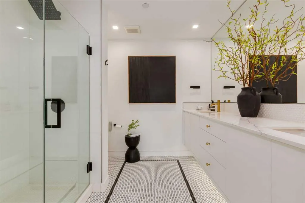 8445 Broadcast Avenue SW, #110
