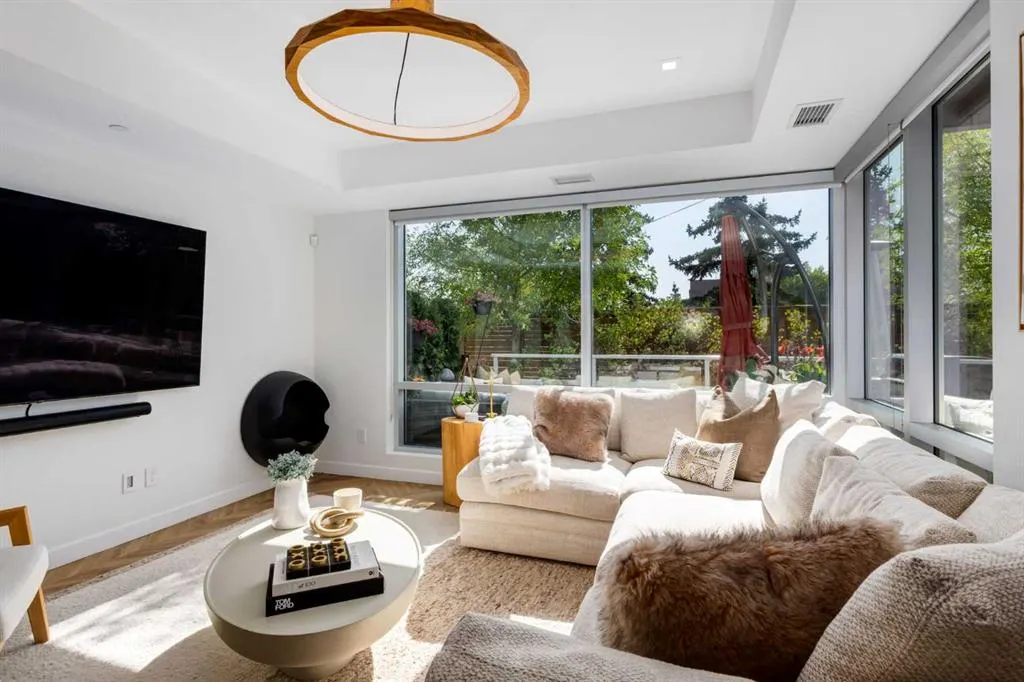 8445 Broadcast Avenue SW, #110