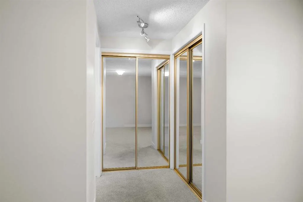 322 Point Mckay Gardens NW