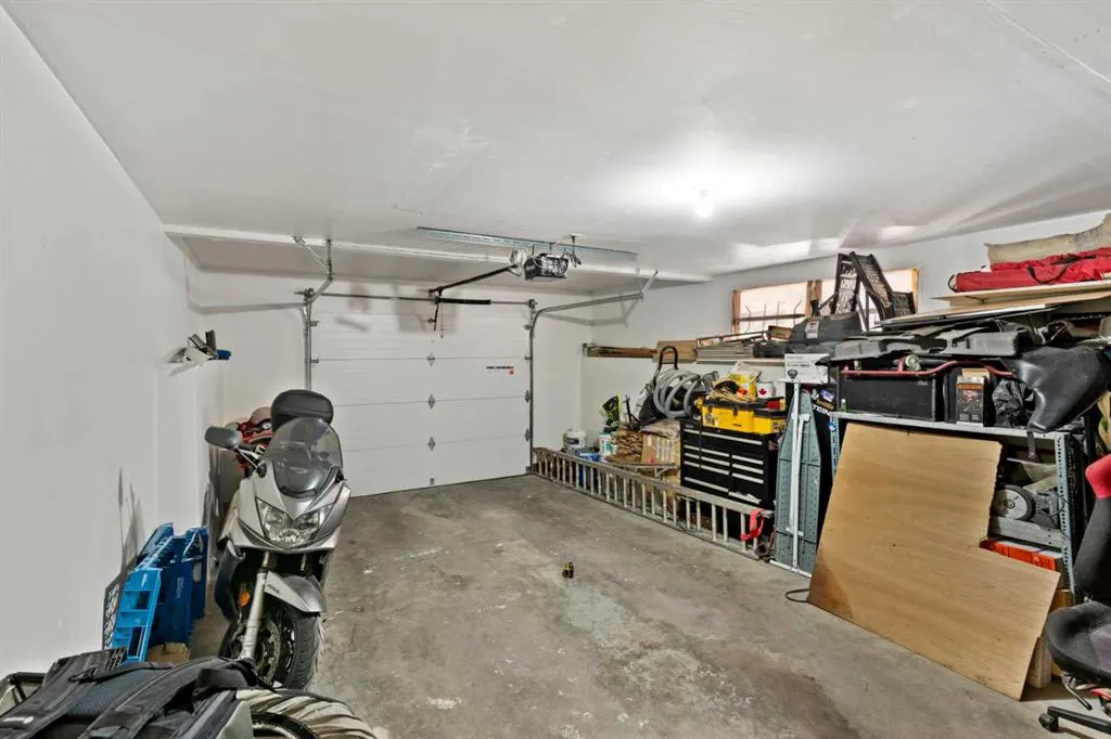 89 Edgedale Drive NW