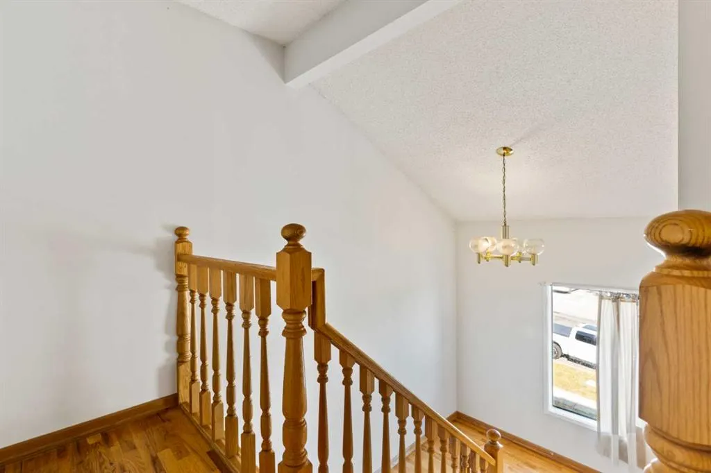 89 Edgedale Drive NW