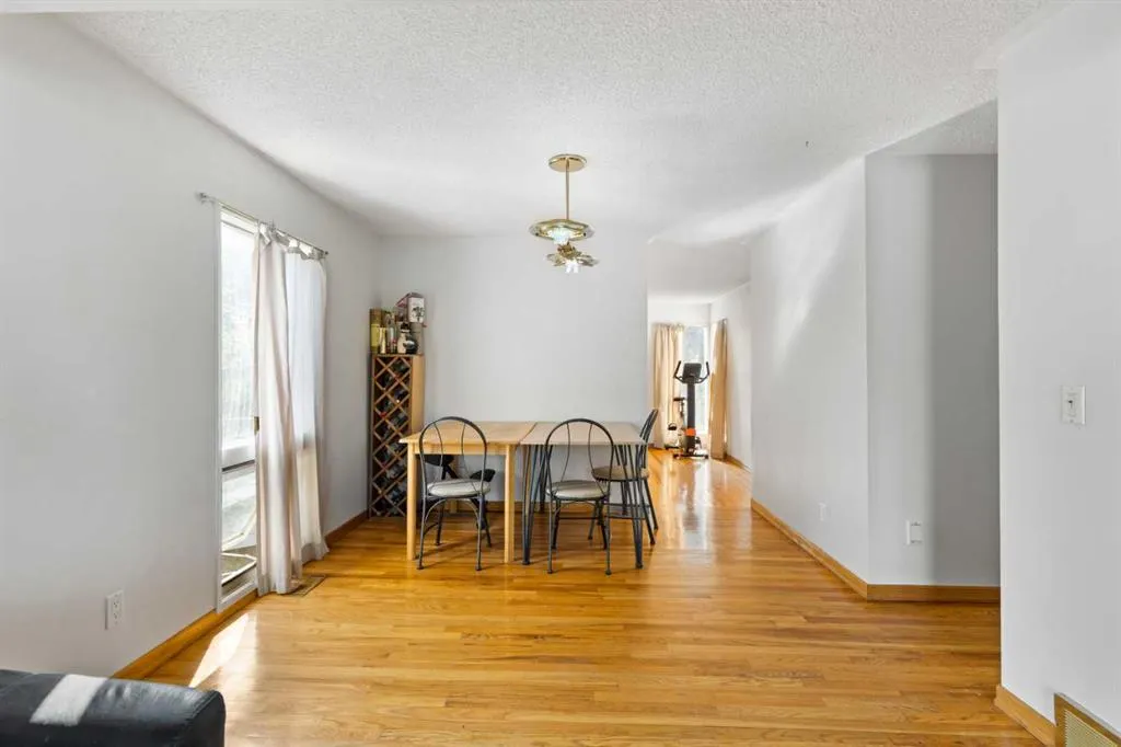 89 Edgedale Drive NW
