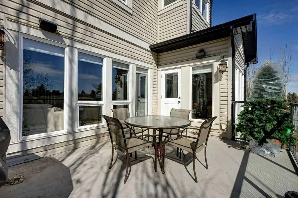 1233 Hillcrest Manor Estates