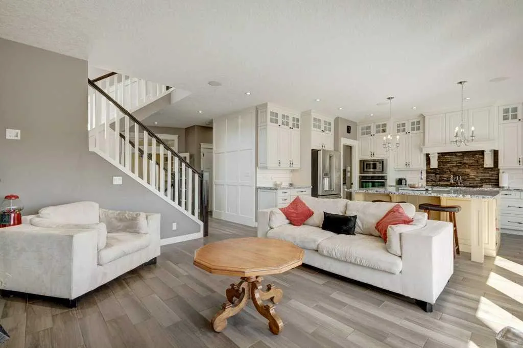 1233 Hillcrest Manor Estates