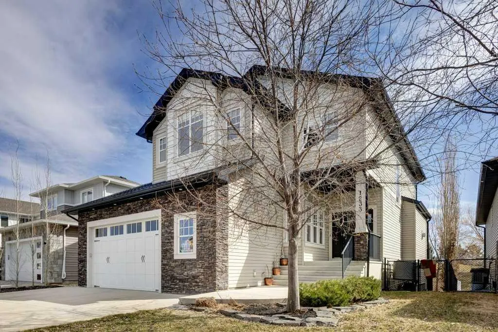 1233 Hillcrest Manor Estates