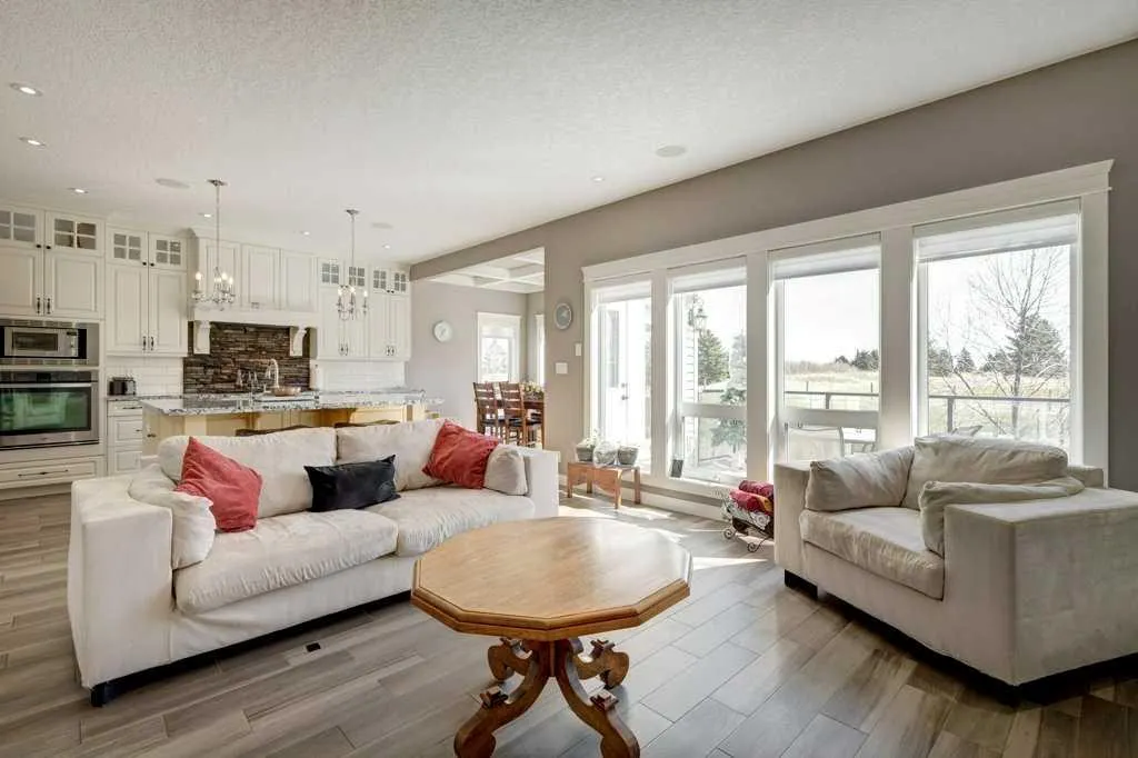 1233 Hillcrest Manor Estates