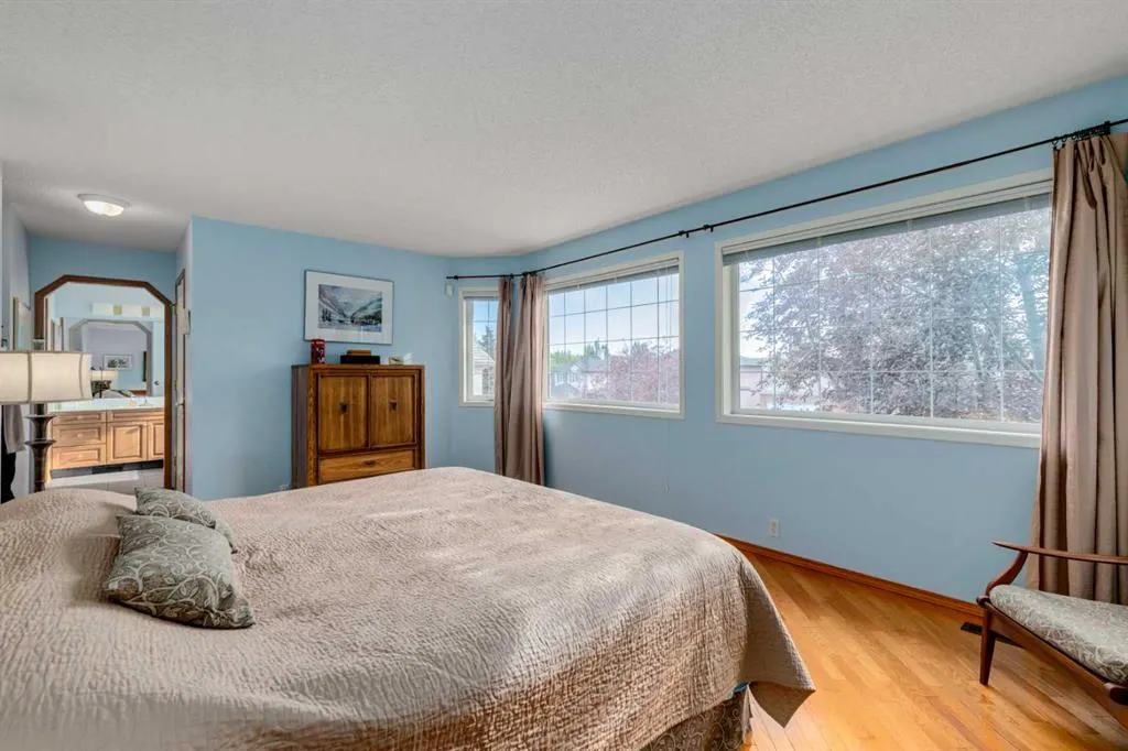 537 Sierra Madre Court SW