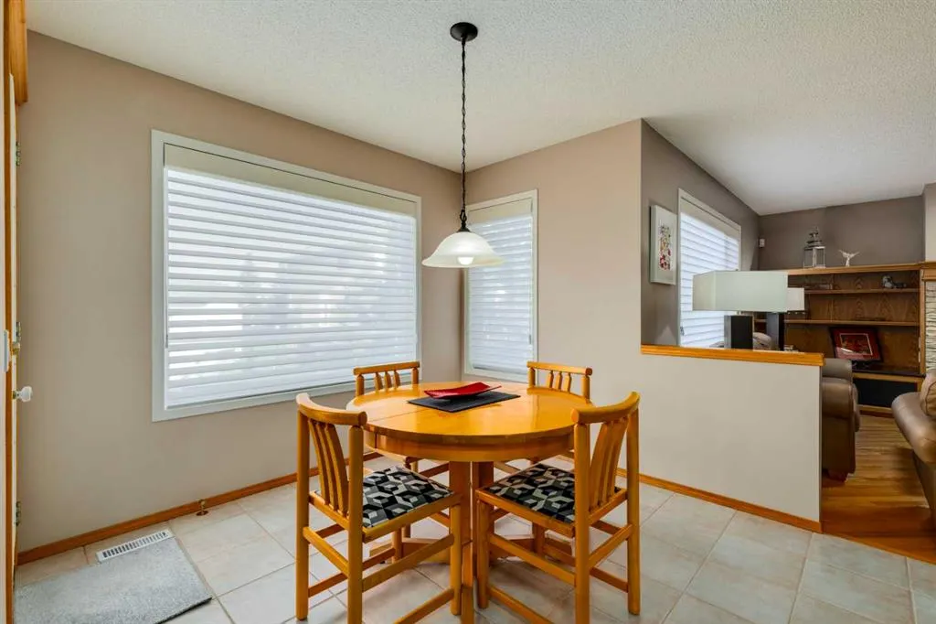 537 Sierra Madre Court SW