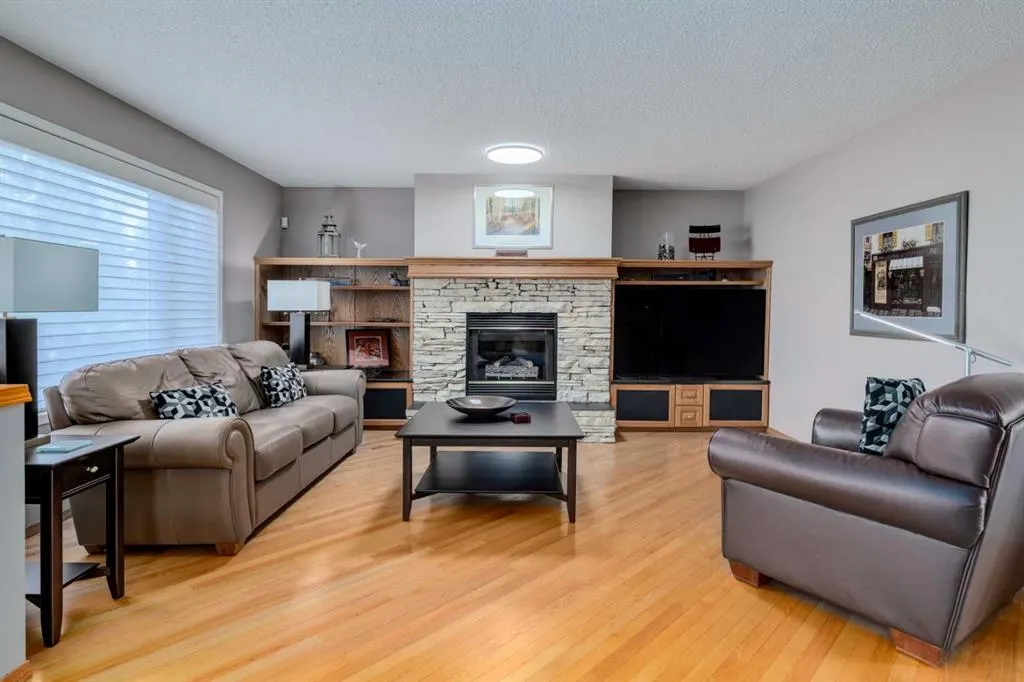 537 Sierra Madre Court SW