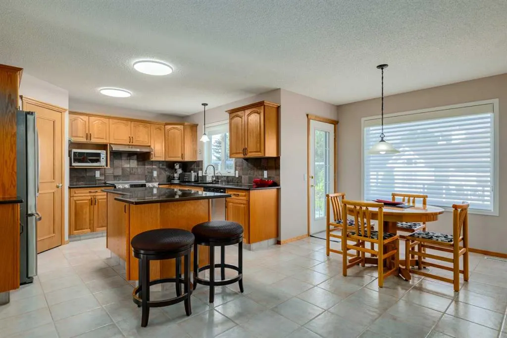 537 Sierra Madre Court SW