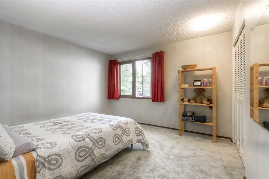 22 Varwood Place NW