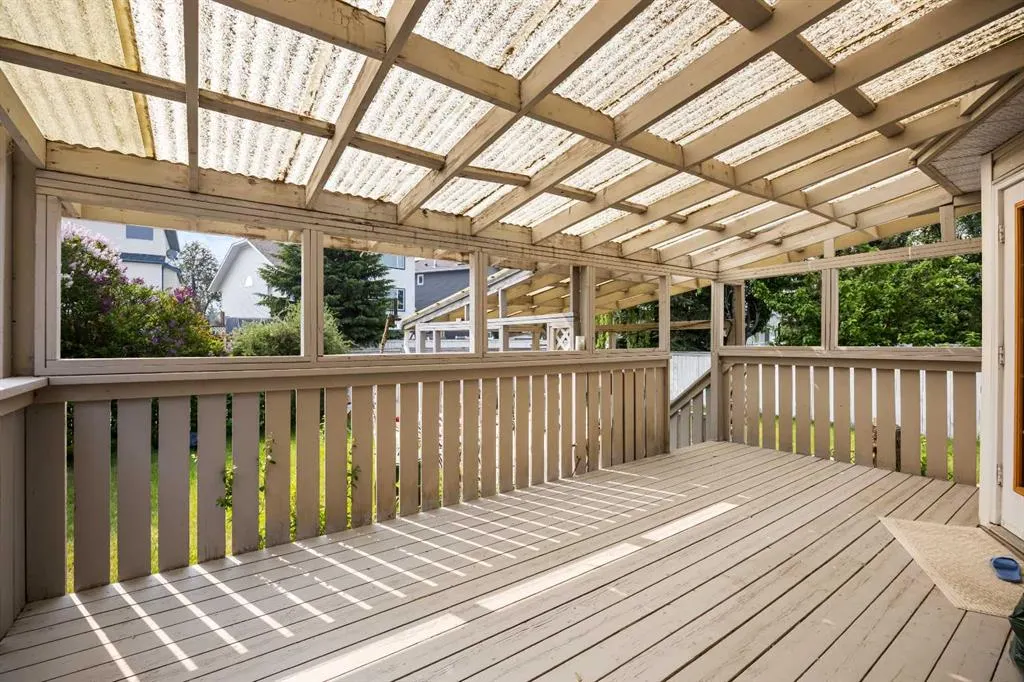 132 Hawkland Circle NW