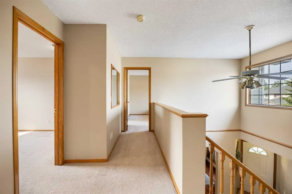 132 Hawkland Circle NW