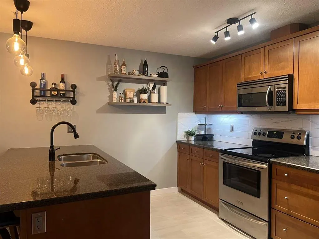 150 Crossbow Place, #109