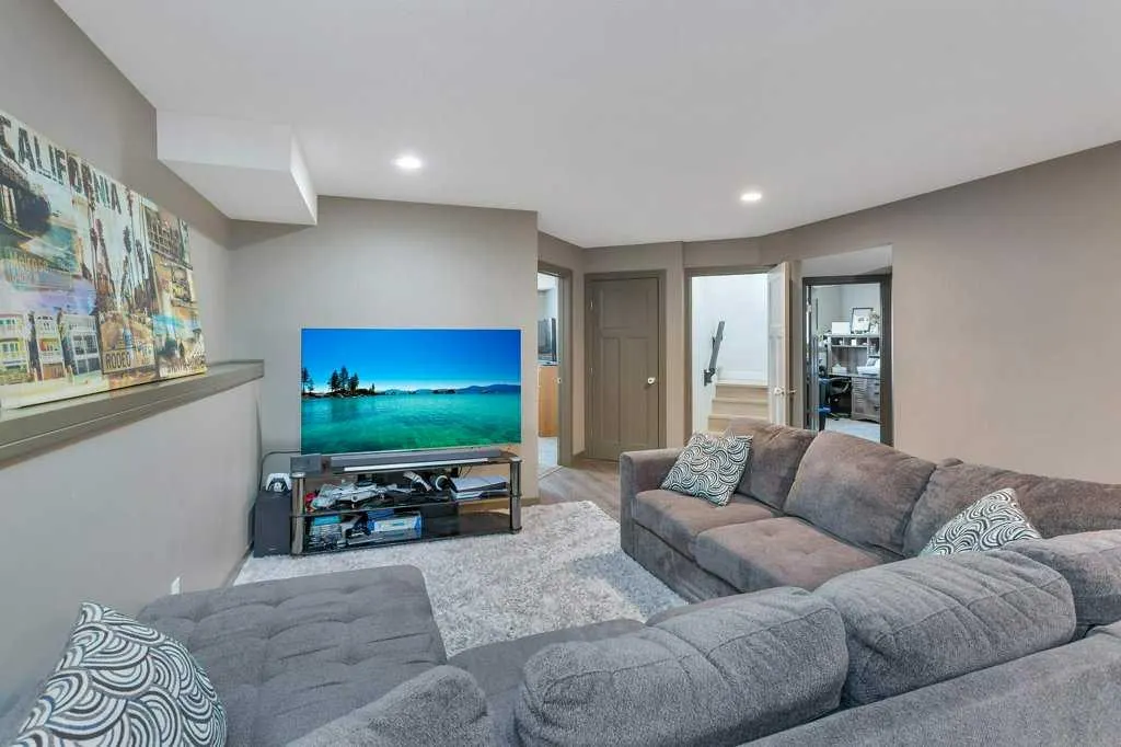 34 Iron Wolf Court