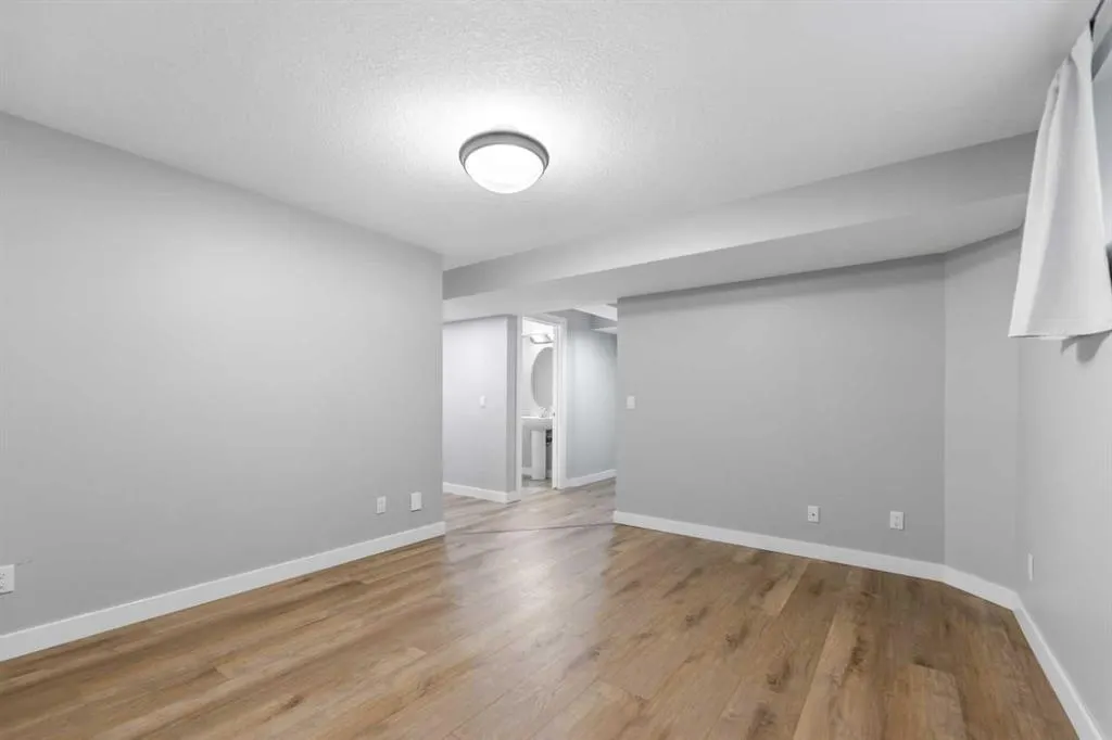 625 Midtown Place SW