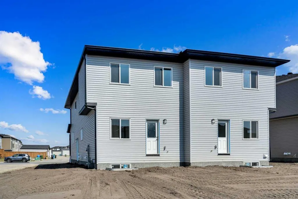 21 Cornerbrook Lane NE