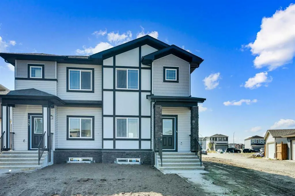 21 Cornerbrook Lane NE