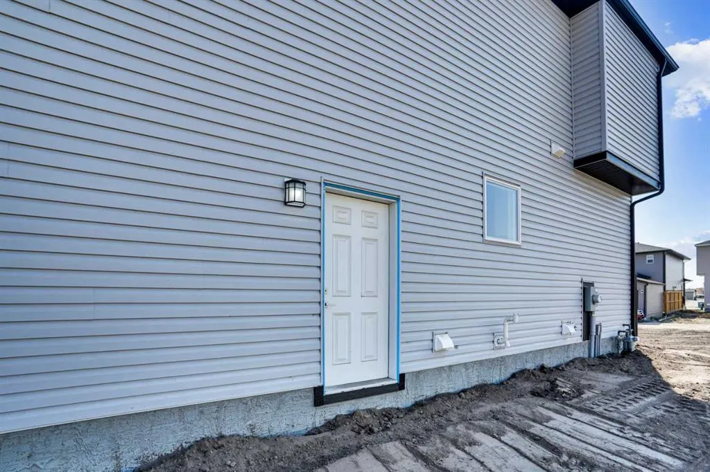 21 Cornerbrook Lane NE