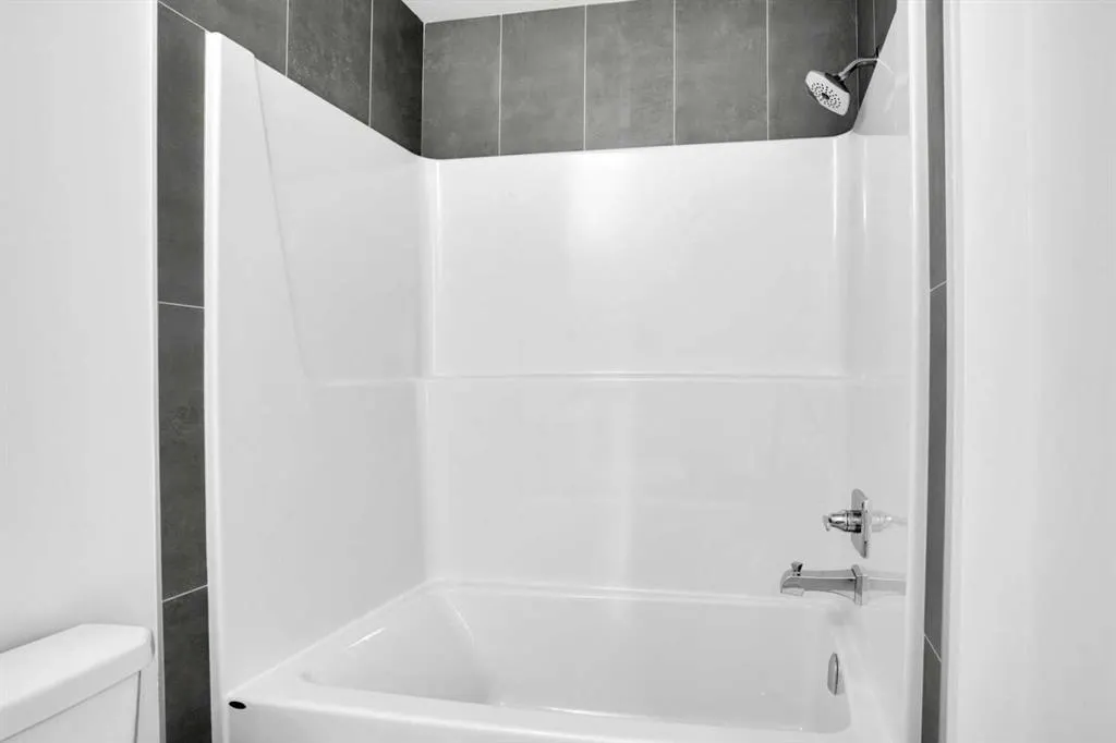 21 Cornerbrook Lane NE