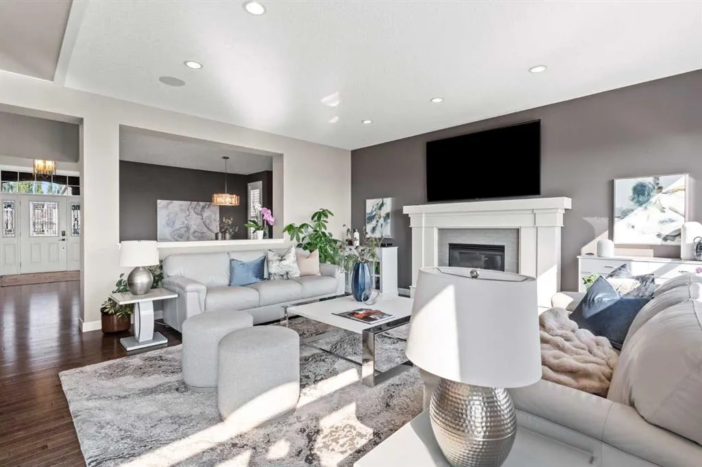 92 Cranarch Heights SE