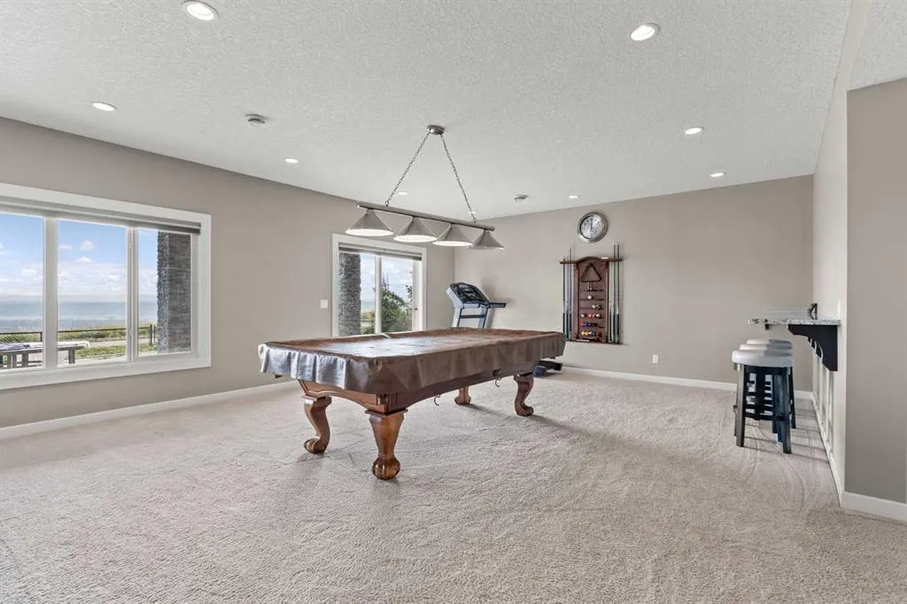 92 Cranarch Heights SE
