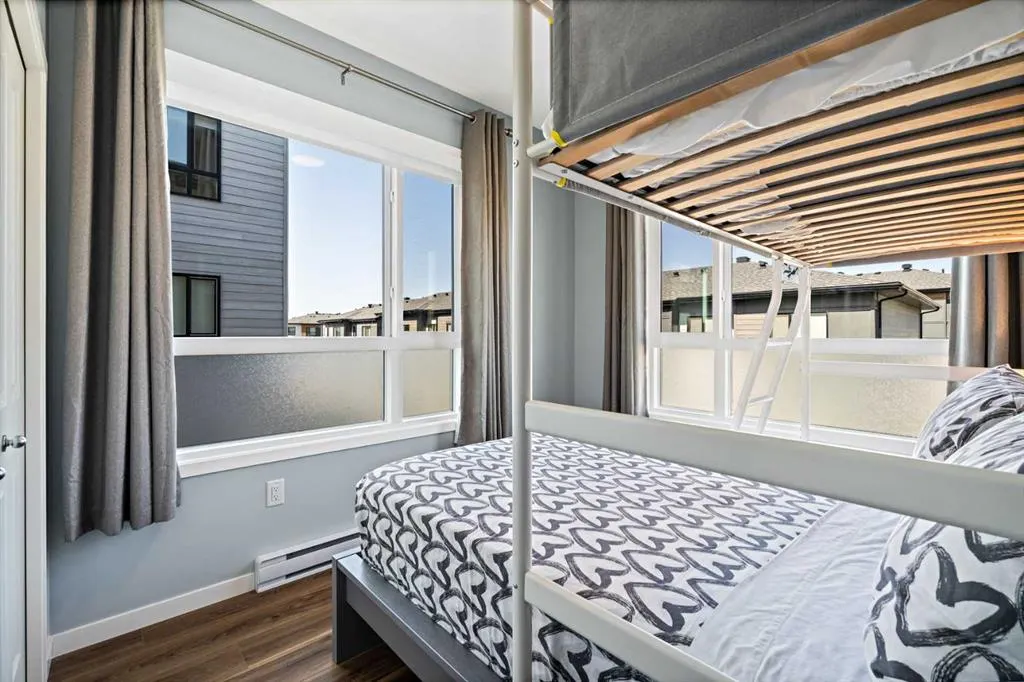42 Cranbrook Gardens SE, #2303