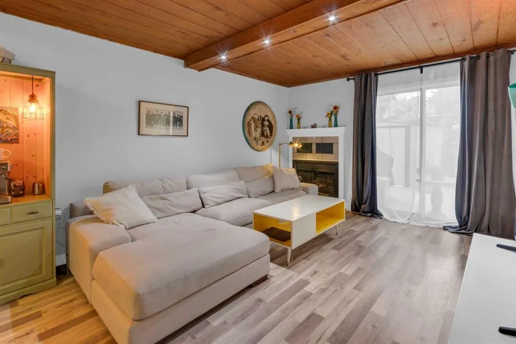5404 10 Avenue SE, #221