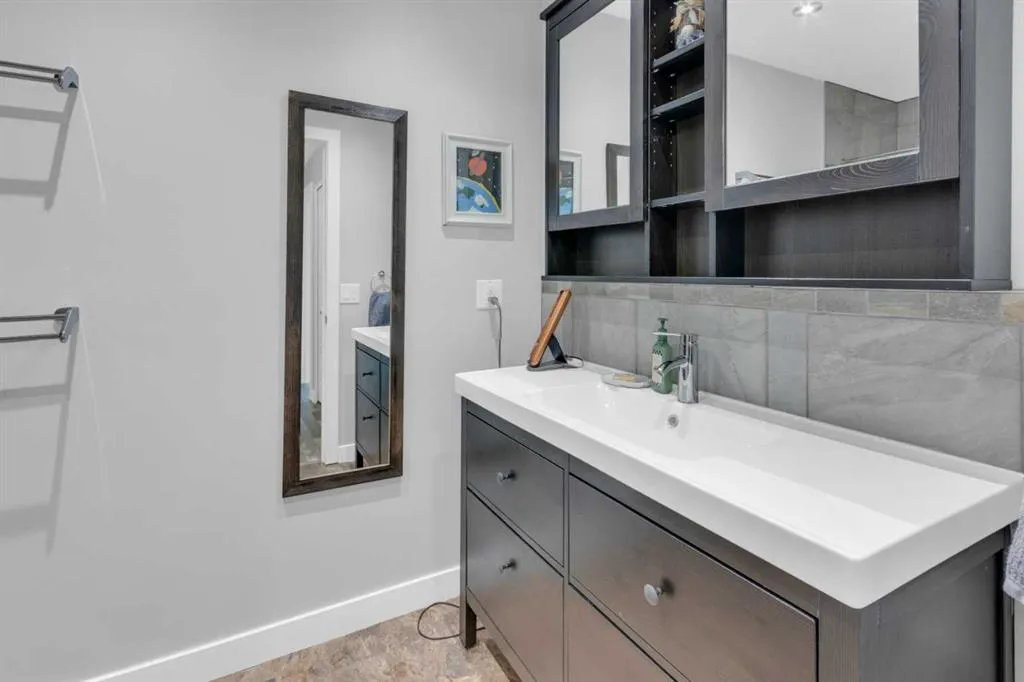 5404 10 Avenue SE, #221