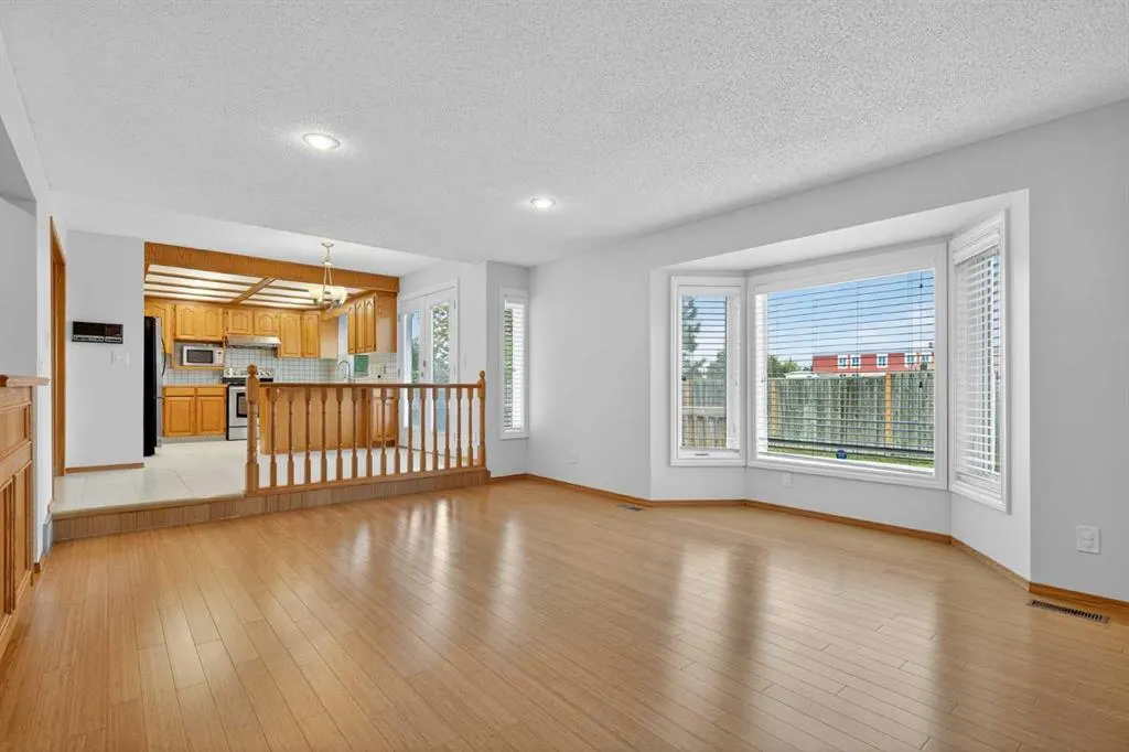23 Edgepark Way NW