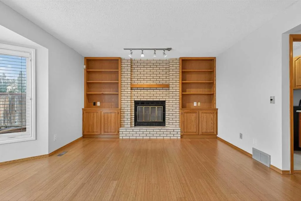 23 Edgepark Way NW