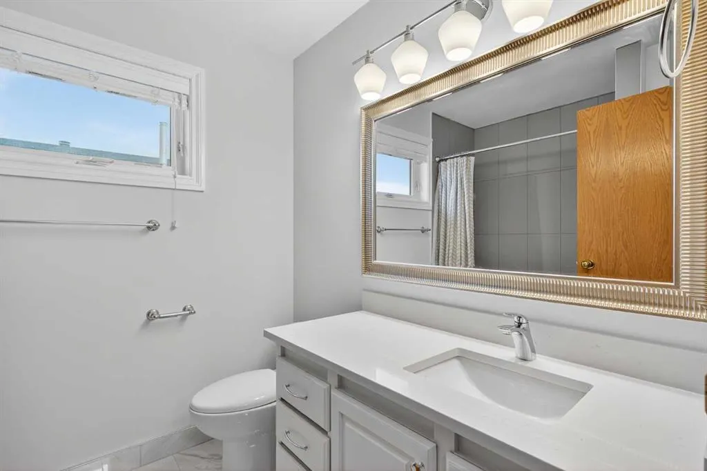 23 Edgepark Way NW